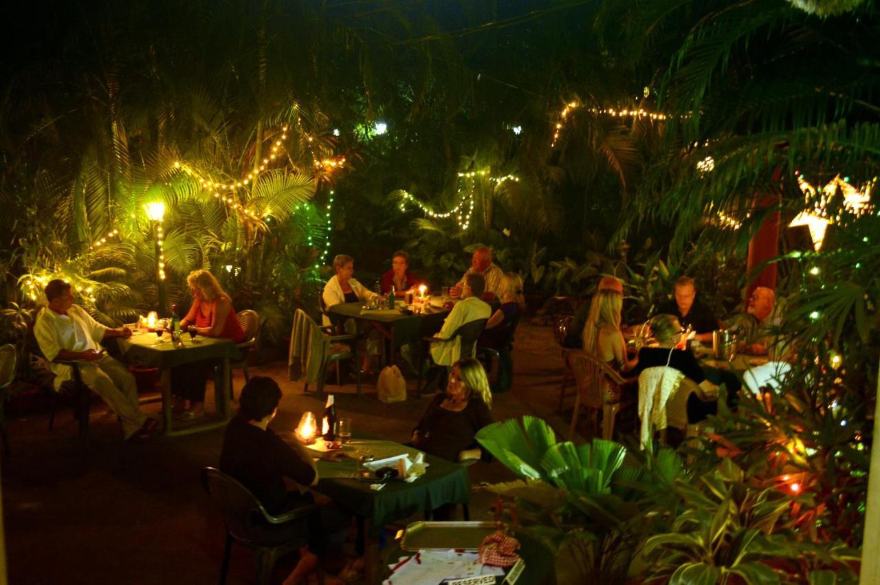 Palm Grove Cottages - Leisure Resort Benaulim Bagian luar foto